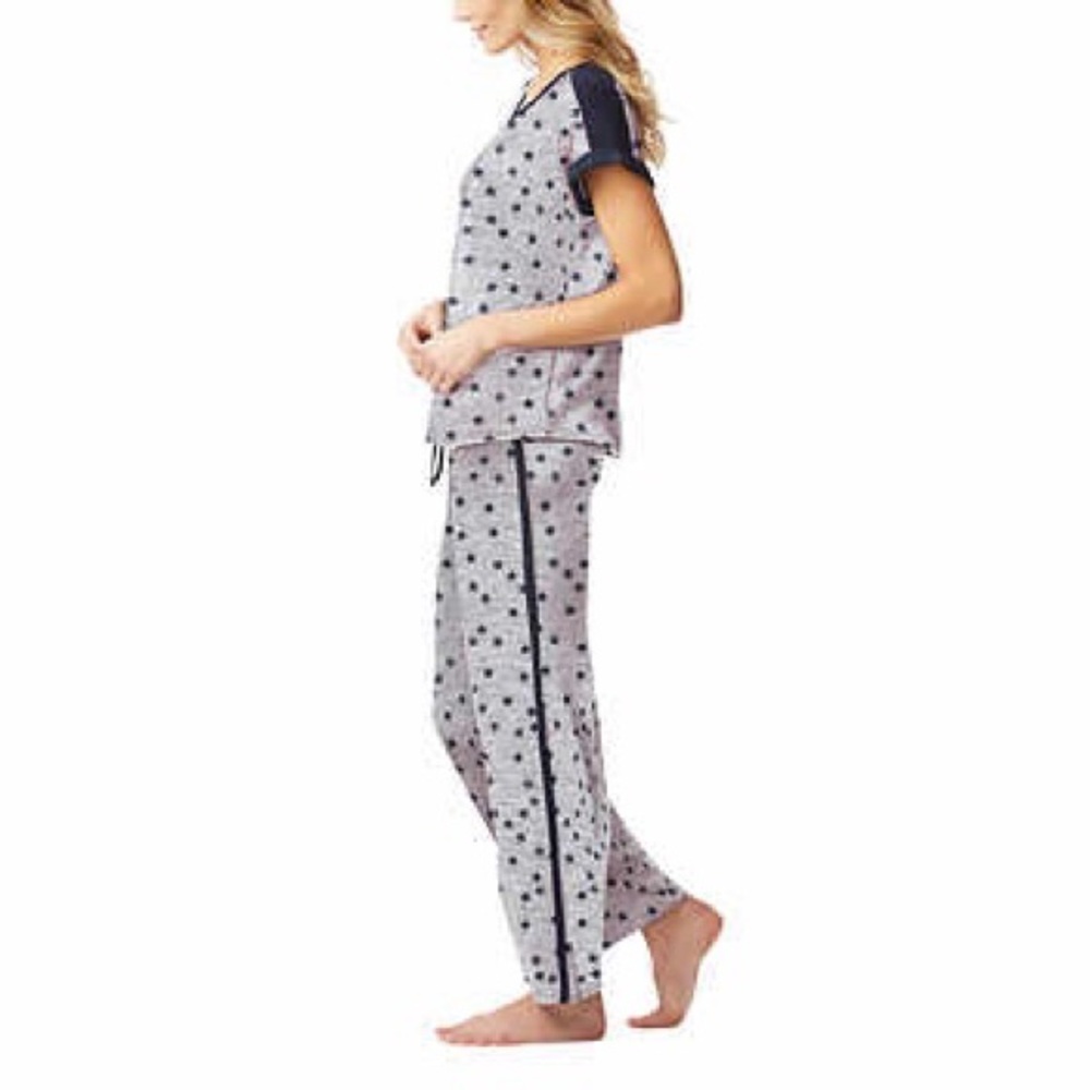 Lucky Brand 4 Piece Lounge / Pajama Set - Picture 4 of 7